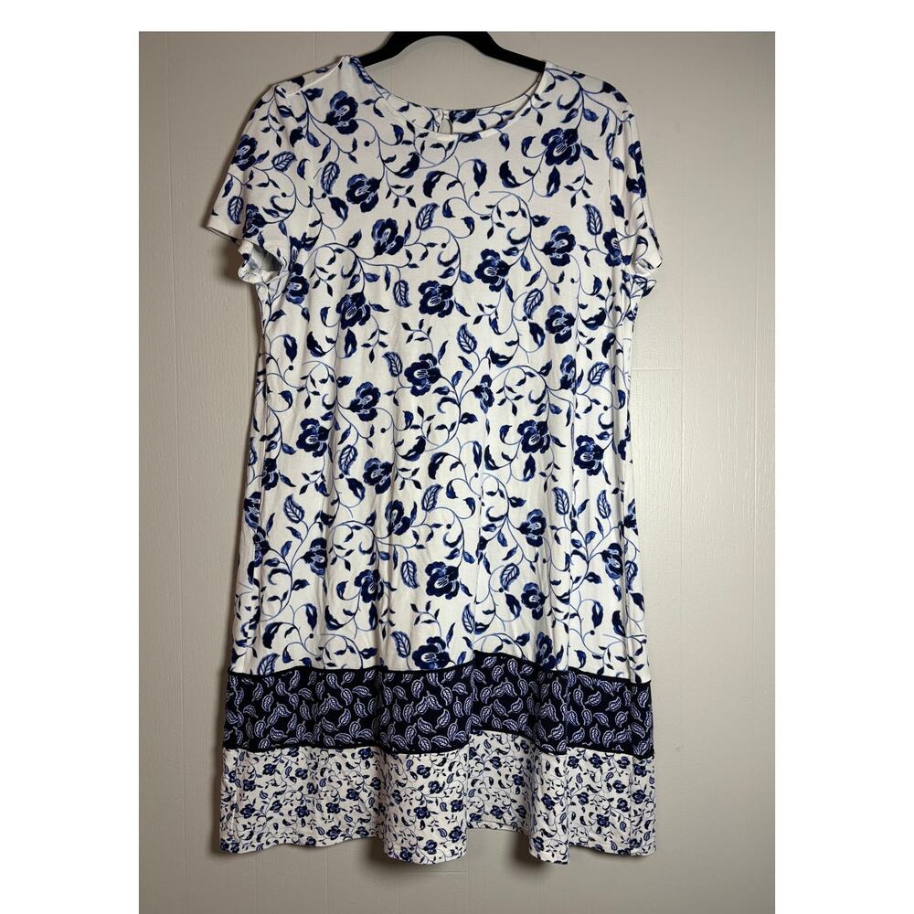 J. Jill WearEver Collection Blue and White Short Sleeve Floral Dress
